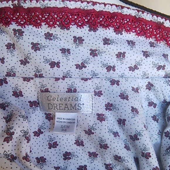 Retro Flower Print With Red Lace Trim Pajama Top - Picture 9 of 9